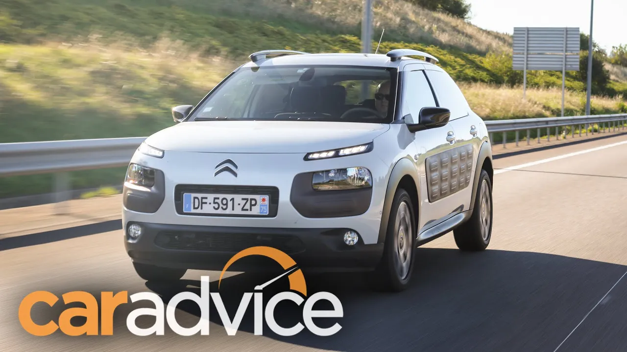2016 Citroen C4 Cactus Review - France