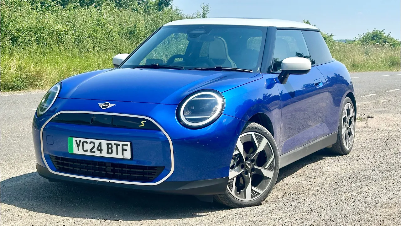 2024 MINI Cooper SE review. With 218bhp & huge torque, is this the new EV hot-hatch king?