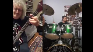 Me & Brian May jamming! Hammer to Fall!!