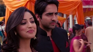 Who knows it better to woo a girl other than Ayushman Khurana