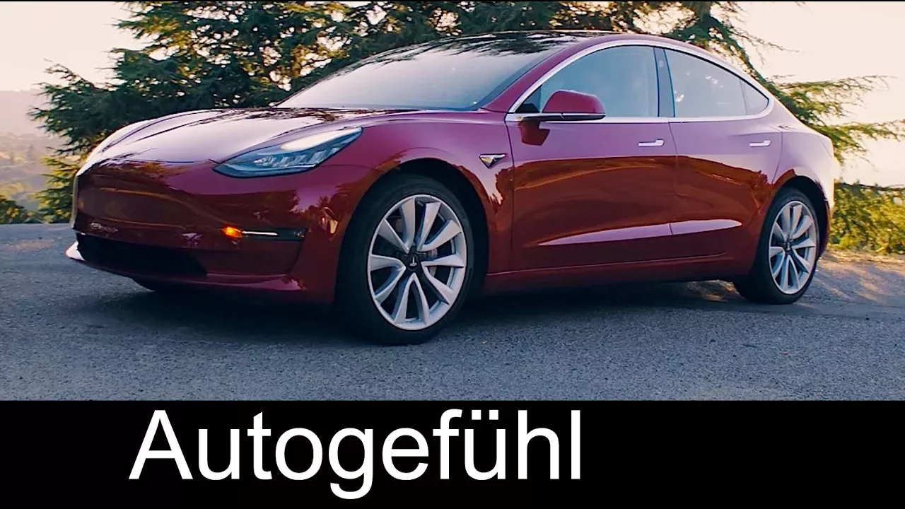 Tesla Model 3 Preview Exterior & Elon Musk presentation handover - Autogefühl