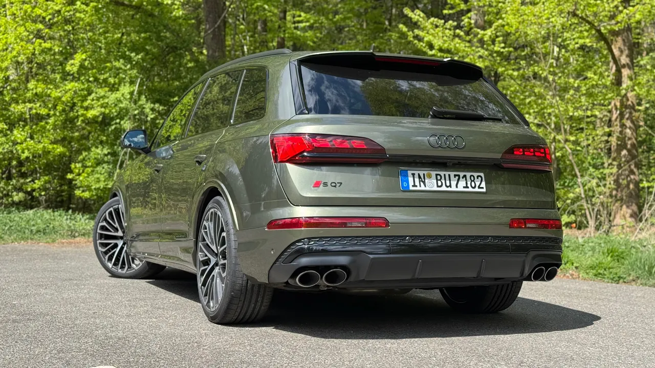 2025 AUDI SQ7 // REVIEW on AUTOBAHN - THE BEST PERFORMANCE SUV!?