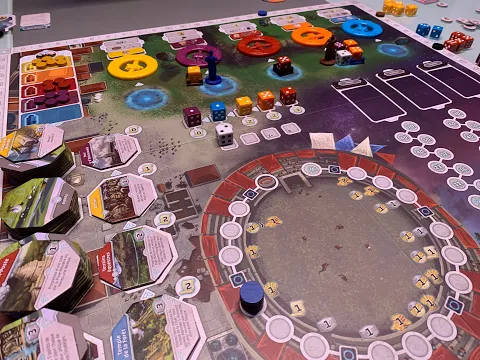 Origins First Buiders : Explication et analyse du jeu