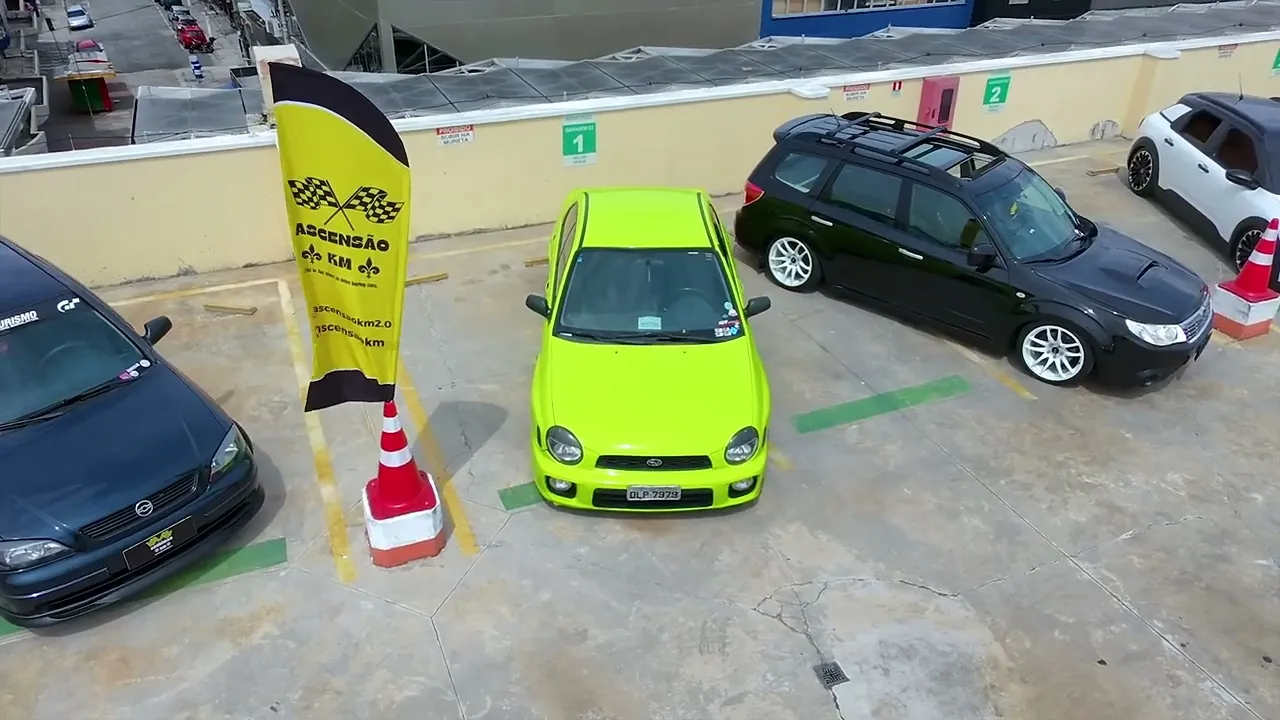 Video de Girls of Cars - Shop