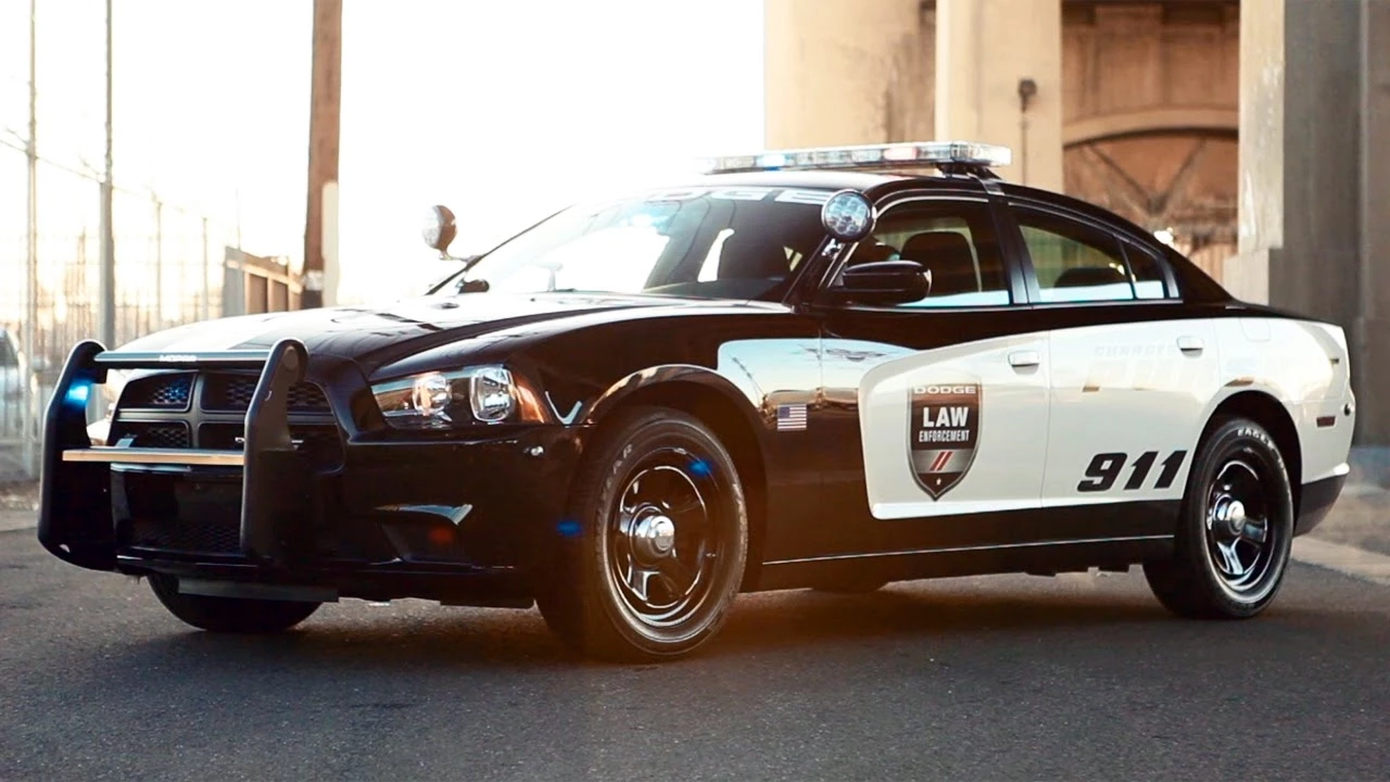 2013 Dodge Police Charger: Police Chase Los Angeles!  - World's Fastest Car Show Ep 4.3