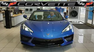 Checking out the 2020 Chevy C8 Corvette Z51 up Close and Personal!