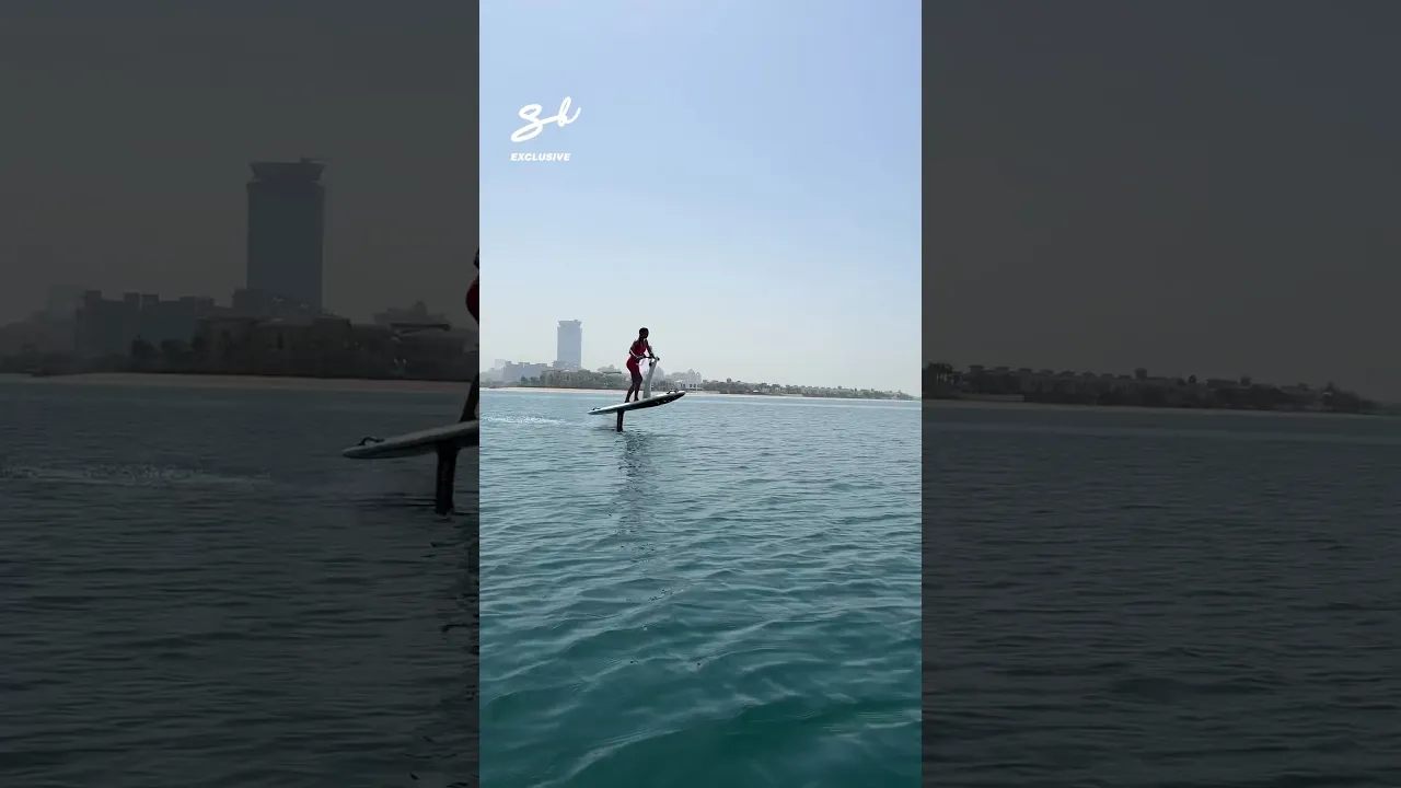 The Hydroflyer is part jet ski, part surfboard! 😅🏄🏼‍♀️ @Hydroflyer  #hydroflyer #surfing