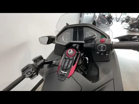 Honda Gl1800 Gold Wing B 2020 Thumbnail alt