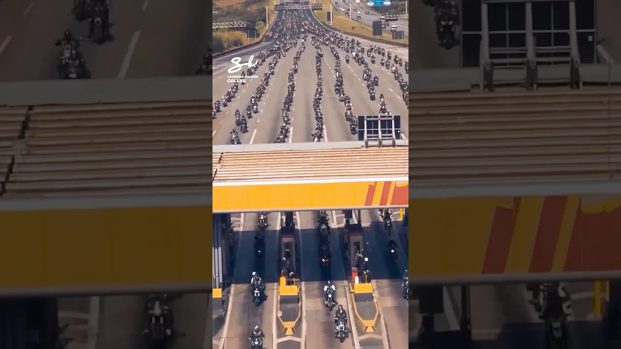 20,000 Bikers On The Highway! 🤯 #motorbike #bikes #motorcycle