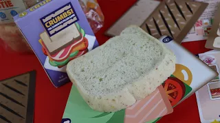 Crumbs!: The Sandwich Filler Game - Minerva Tabletop Games