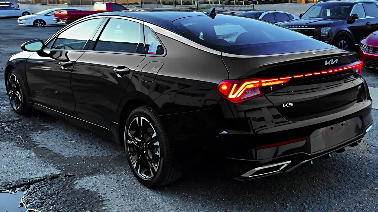 Kia K5 GT (2023) - Futuristic High-Tech Luxury Coupe!