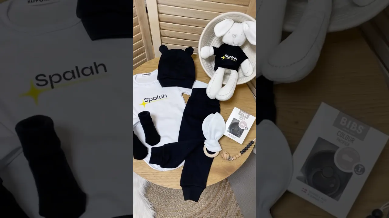 ППодарочный набор новорожденному с логотипом компании