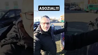 ASOZIALE Elektroauto Besitzer an der Ladesäule! #shorts #youtubeshorts #emobility #electriccar