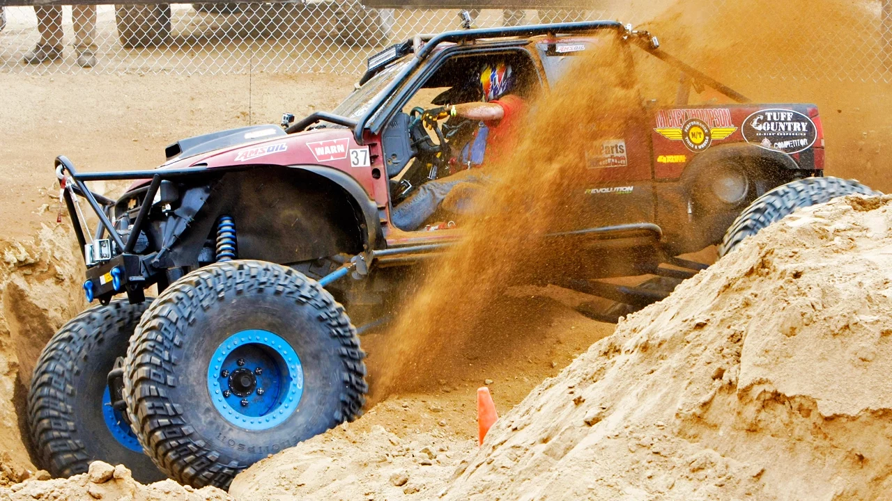 The Mini Rubicon and Obstacle Course! - Top Truck Challenge 2014