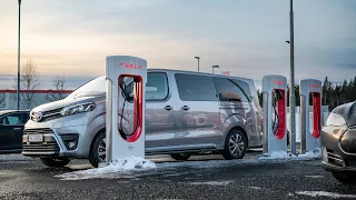 Slik lader du andre bilmerker på Tesla ladestasjoner