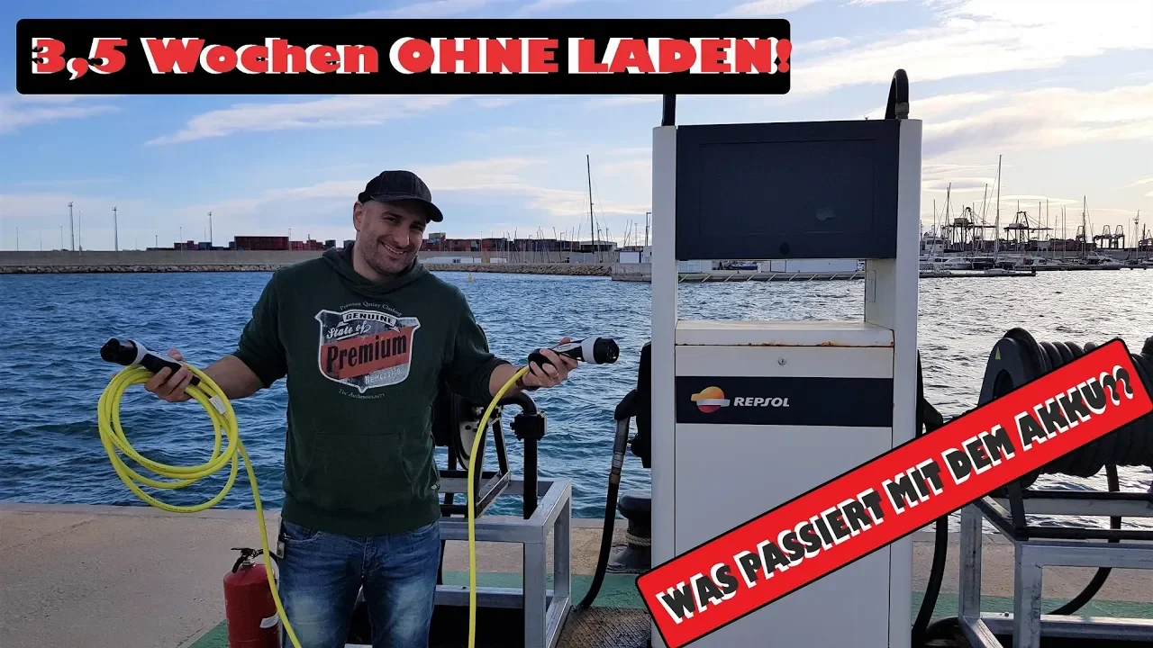 Wenn das E-Auto UNANGESTECKT steht: Entleert sich die Batterie?