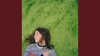 Thumbnail for Pretty Girl - Clairo