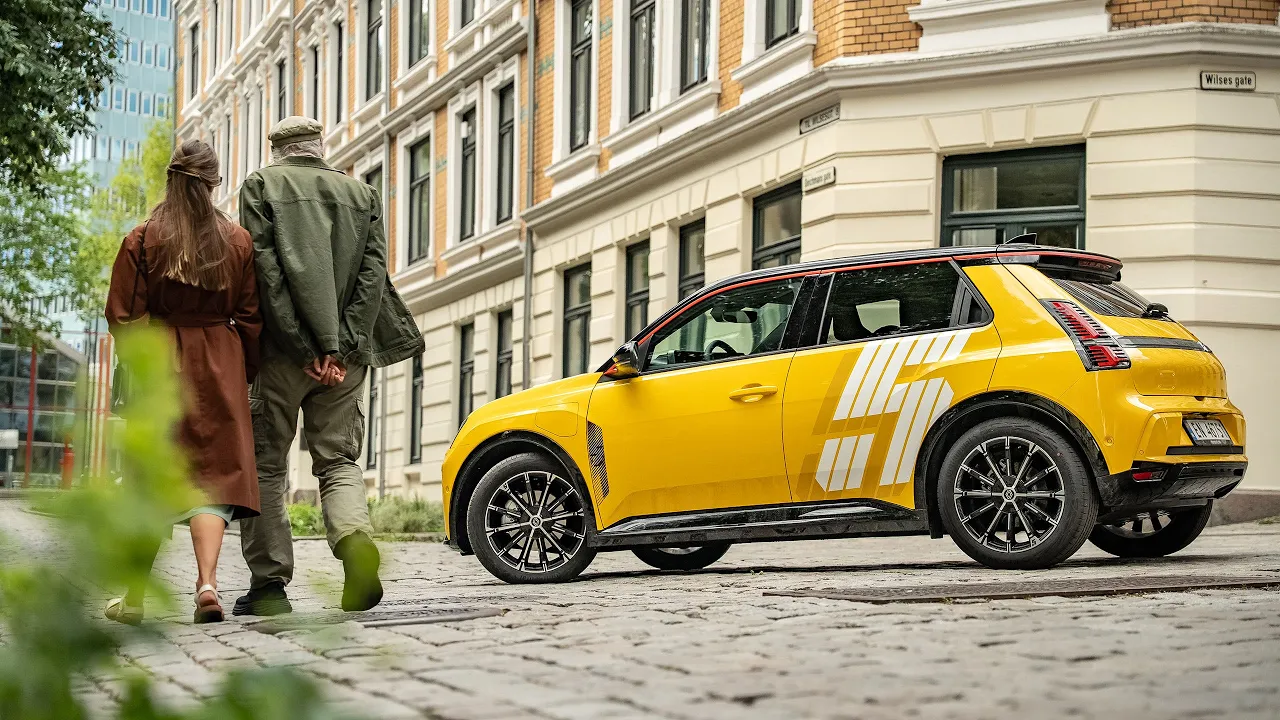Test av Renault 5 E-Tech – retrotastic ungdomsbil