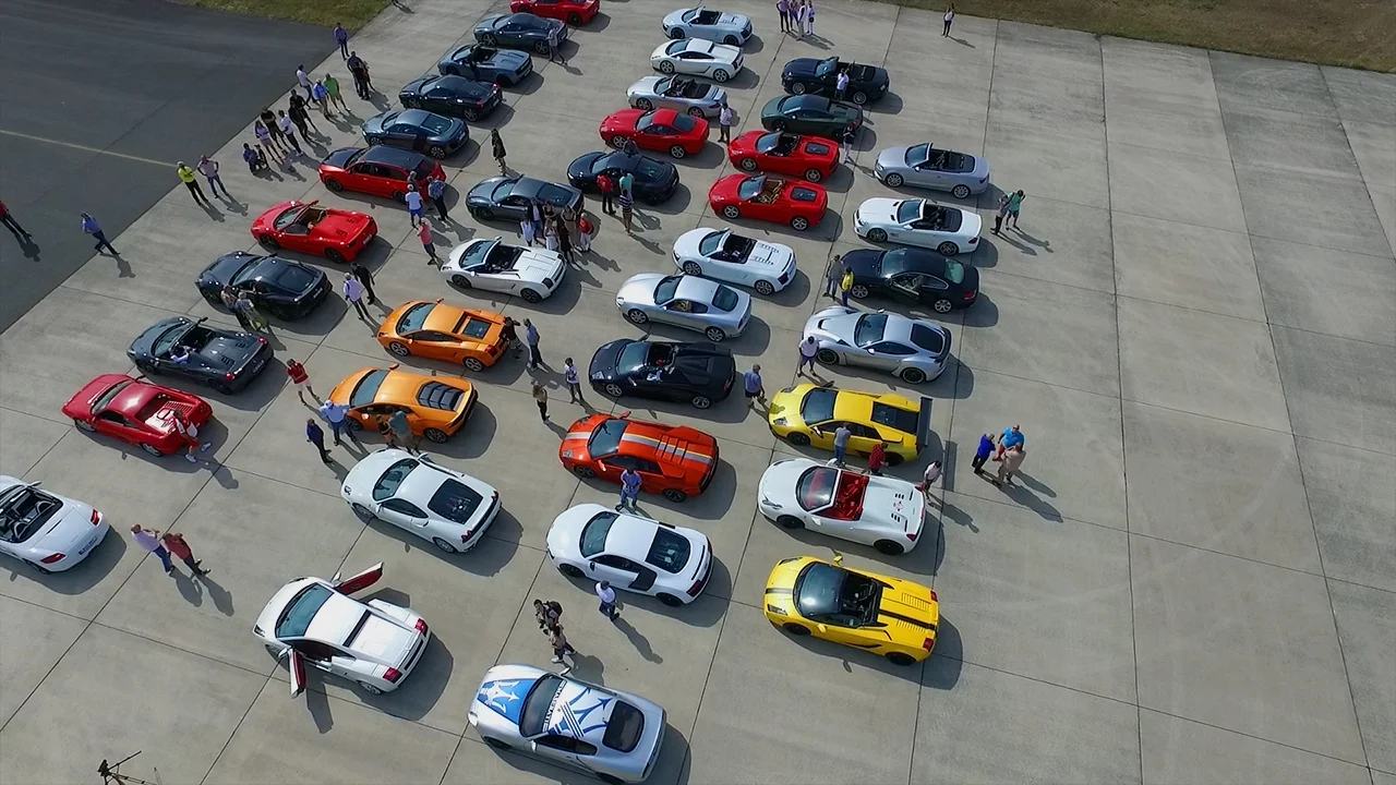 SUPERCARS Accelerating RACING Top SPEED Run on Airfield Ferrari Lamborghini Maserati Audi RS AMG