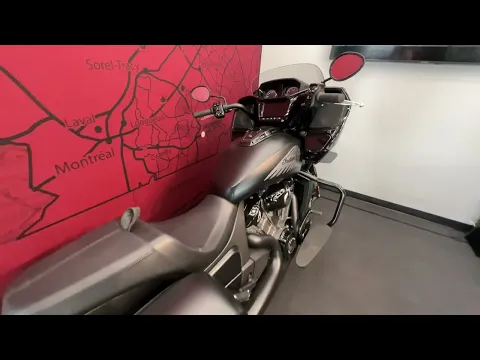 2024 Indian Motorcycle Challenger Dark Horse Thumbnail alt