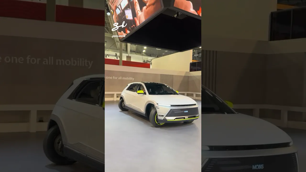 Ever seen a car breakdance before? 🤣💃 #hyundai #crabwalk #futuretech