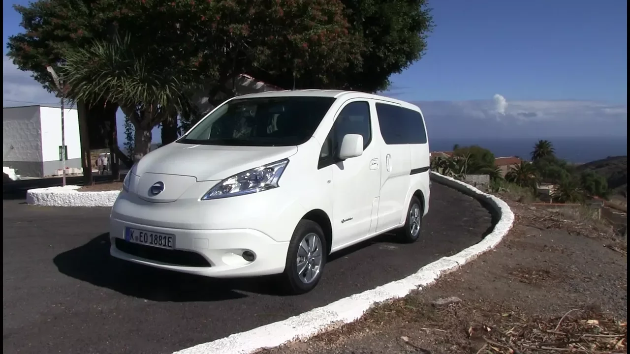 Nissan e-NV200 40 kWh Evalia interior review
