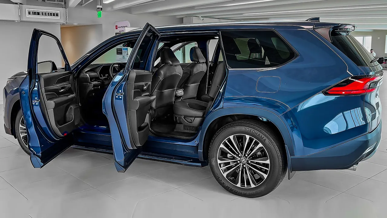 Toyota Grand Highlander (2025) - Review & Interior Tour!