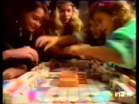 MB SHOPPING FOLIES JEU DE SOCIETE PARLANT   Publicité Ina fr