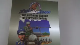Unboxing for SCS Fallschirmjaeger