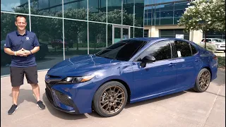 Is the 2023 Toyota Camry Nightshade a BETTER sedan than a Honda Accord SE?