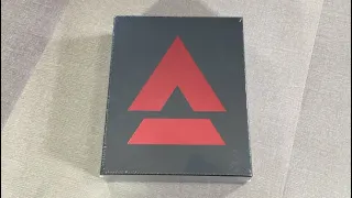 The Discriminating Gamer: Battletech Mercenaries Box unboxing with Ray