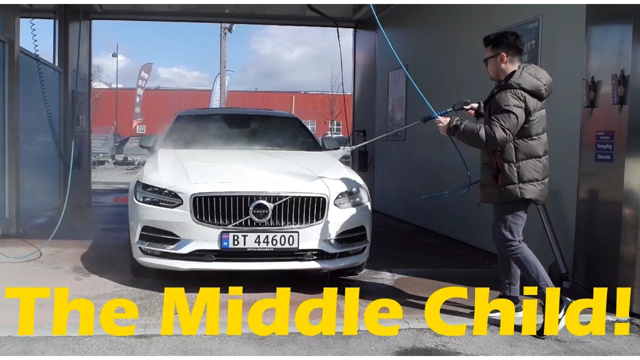2017 Volvo S90: The middle child!