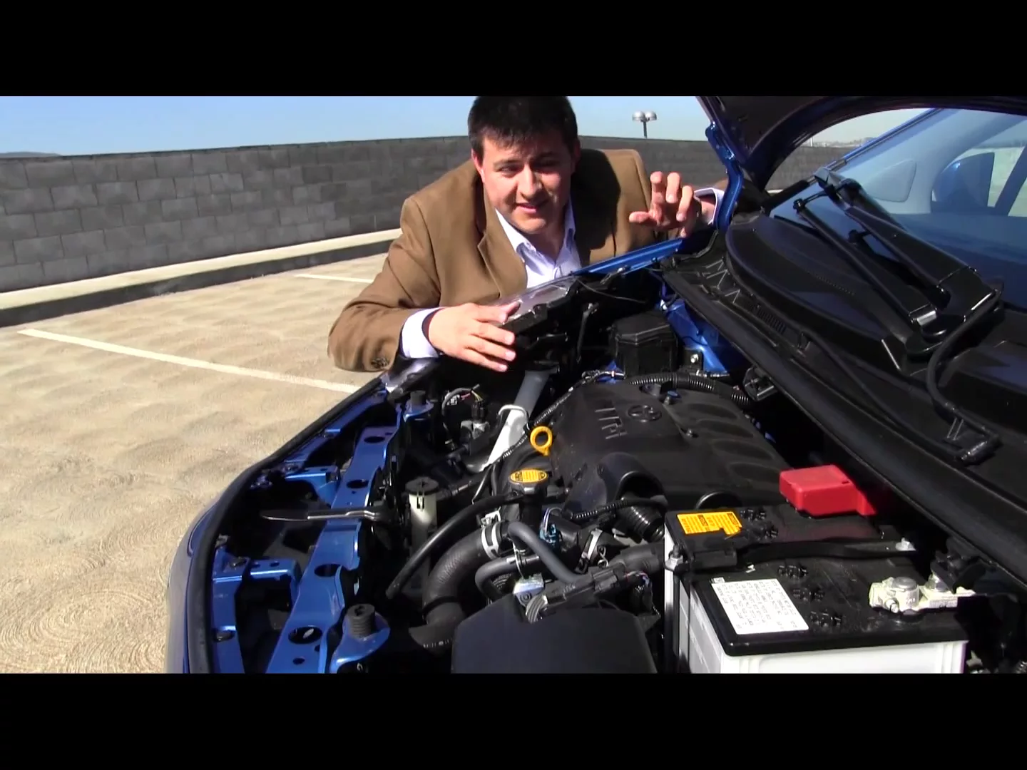 Quick Clips: 2012 Toyota Yaris 3-Door Review