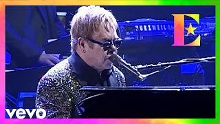 Elton John - All The Girls Love Alice (Allstate Arena, Chicago 2013)