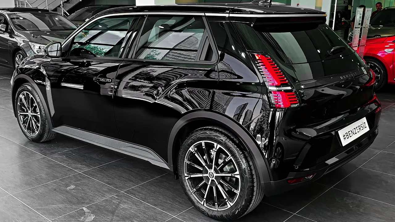 2025 Renault 5 - Stylish Best Small Car!
