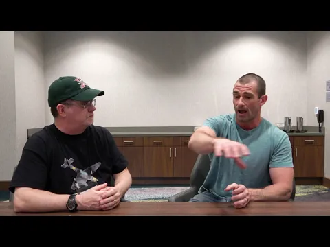 Moe interviews Warline designer Justin Leingang