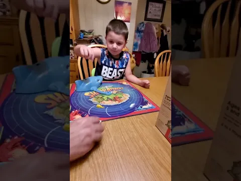 Milton Bradley Shark Attack!
