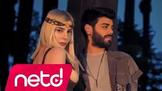 Ayçam feat. Cem - Yürü Anca Gidersin