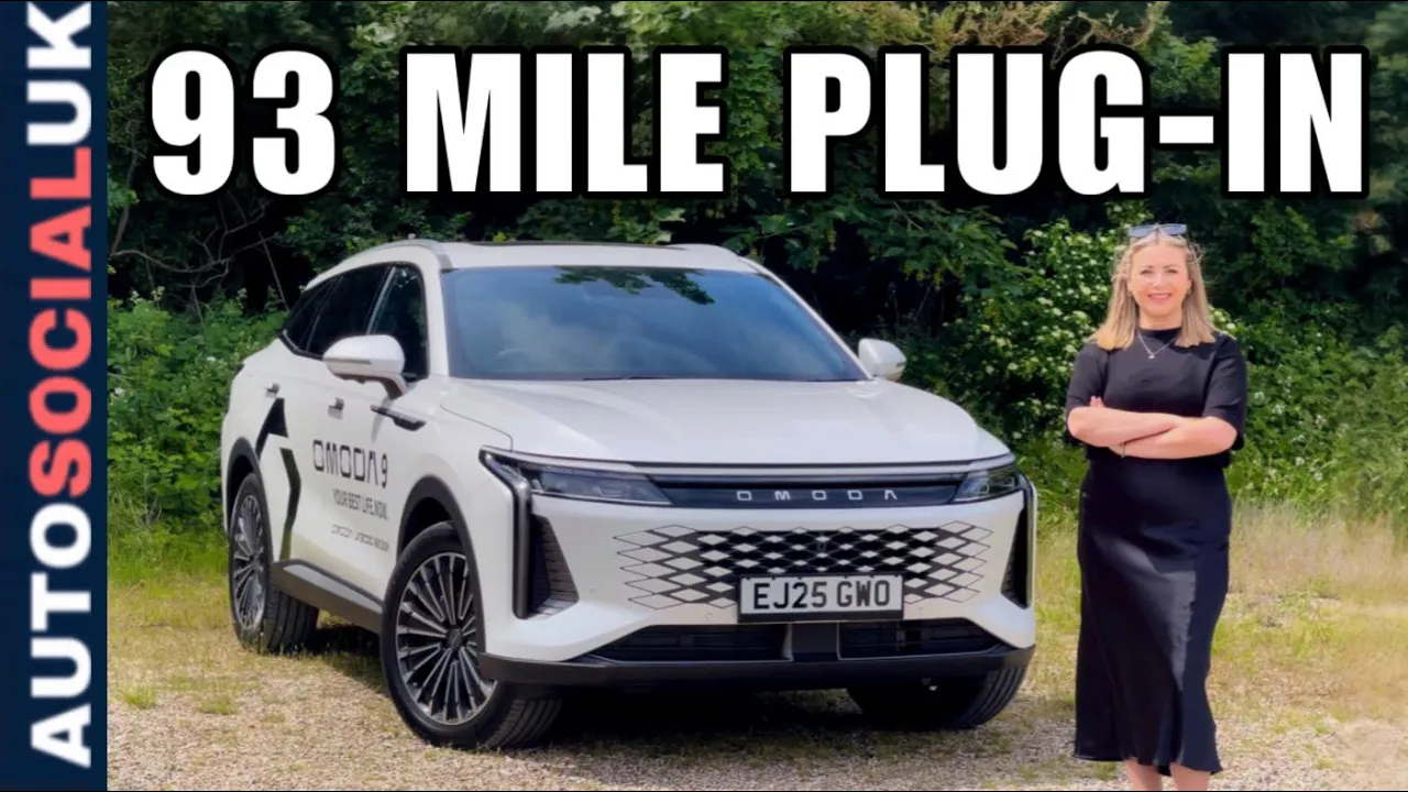 Omoda 9 SHS Plug-In Hybrid SUV UK Review | Fast, Efficient & Feature-Packed Family Car