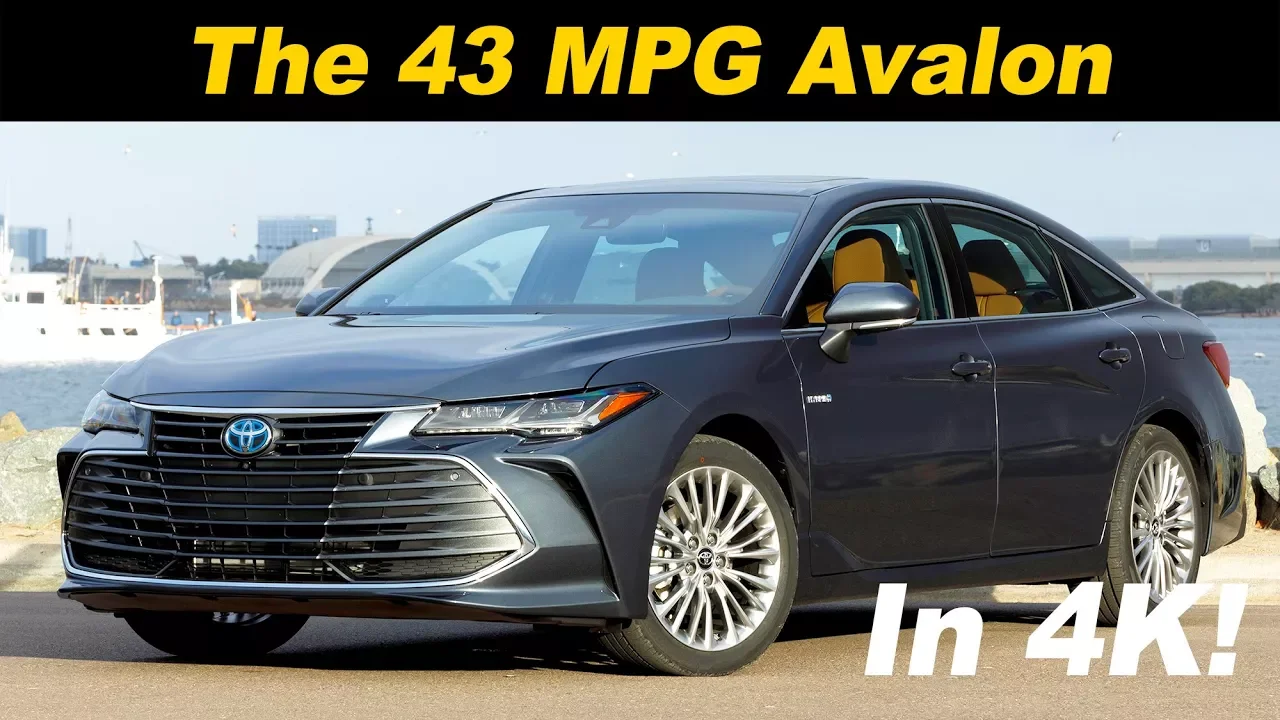 2019 Toyota Avalon Hybrid Review - First Drive