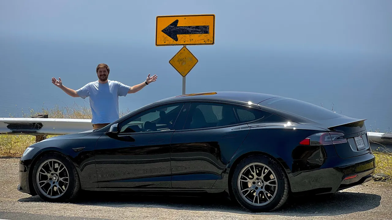 I Drive A Tesla Model S Plaid With A Round Steering Wheel & Track Mode!