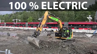 Electric excavators in action at Alnabru bus depot