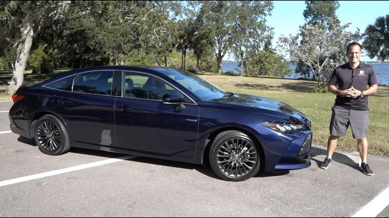 Is the NEW 2021 Toyota Avalon Nightshade XSE the Hybrid car I would BUY?
