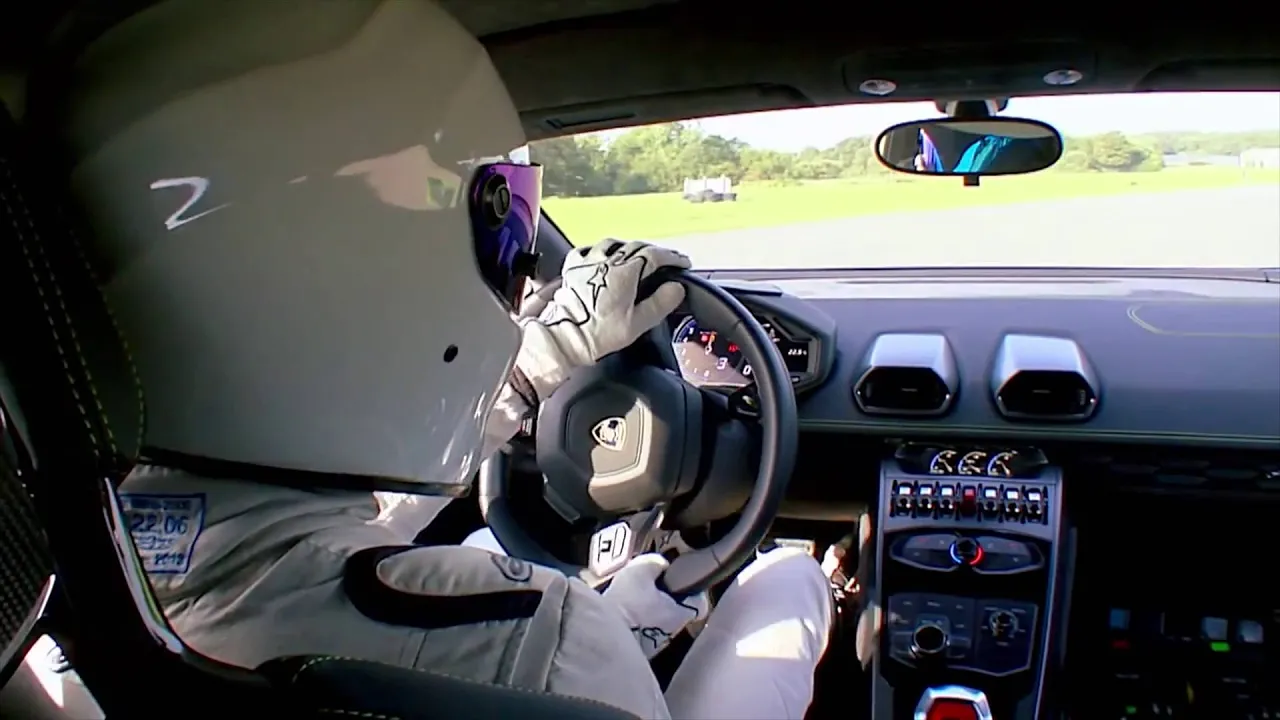 StigCam: Lamborghini Huracan Power Lap – Series 22, Episode 1 – Top Gear