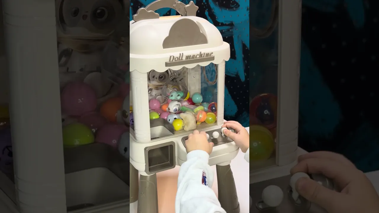 Детский игровой автомат для ловли игрушек "Хватайка" на подставке