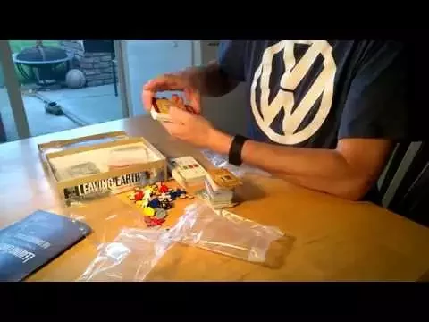 Unboxing of Leaving Earth