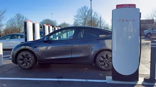 Road Trip Machine! 10% Road Trip Challenge in The Cheapest 2025 Tesla Model Y (LR RWD)