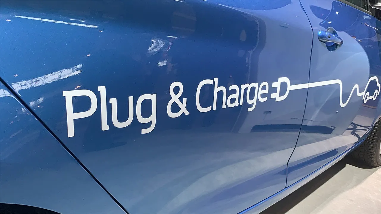 Plug&Charge : la recharge sans badge arrive sur la ZOE