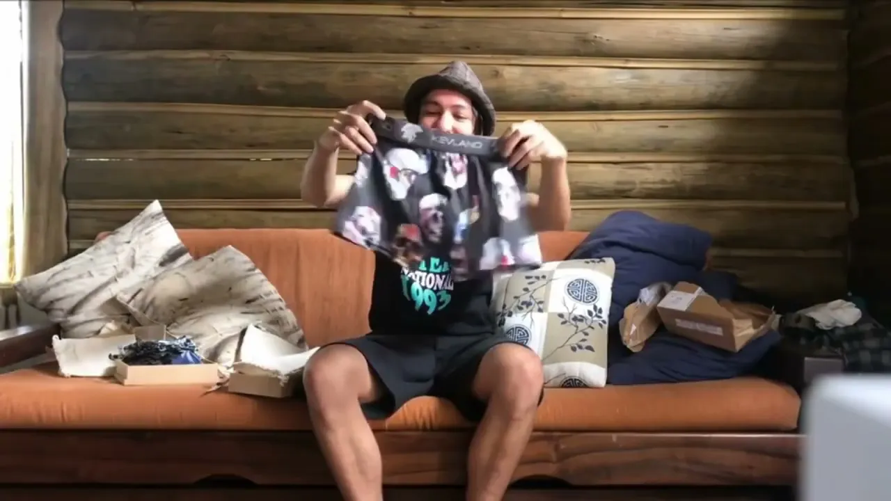 Vídeo de Kevland Underwear