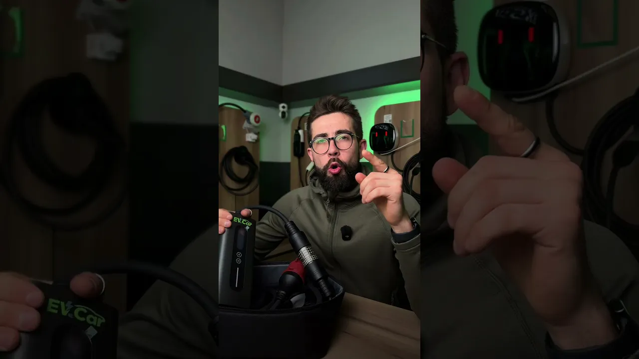 Зарядное EVCar Type2 6-16A B7 WiFi  (11кВт, 3 фазы, сменные вилки)-video-1